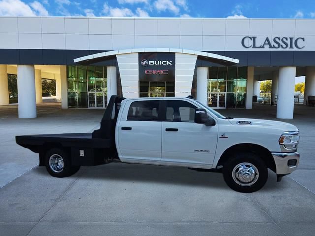 Used 2024 RAM 3500 SLT w/ Quick Order Package 2YG SLT AWD/4WD image 9