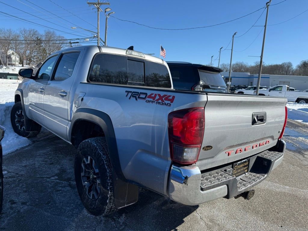 Used 2019 Toyota Tacoma TRD Off-Road image 4