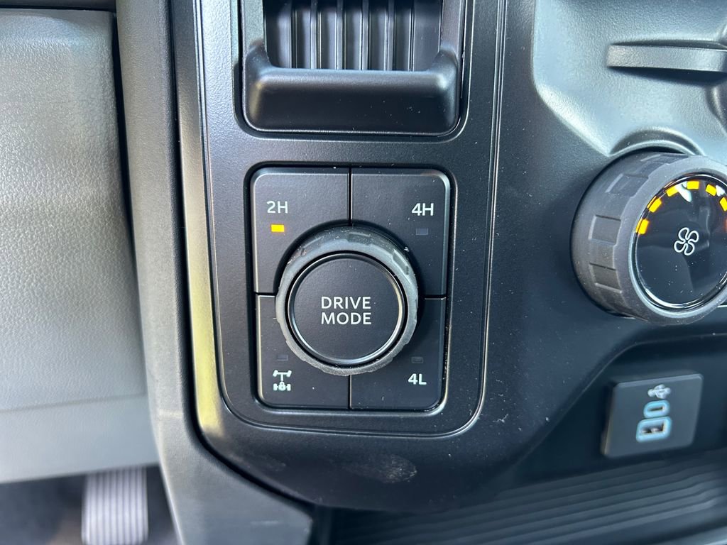 New 2026 Ford F350 XL w/ STX Appearance Package image 31