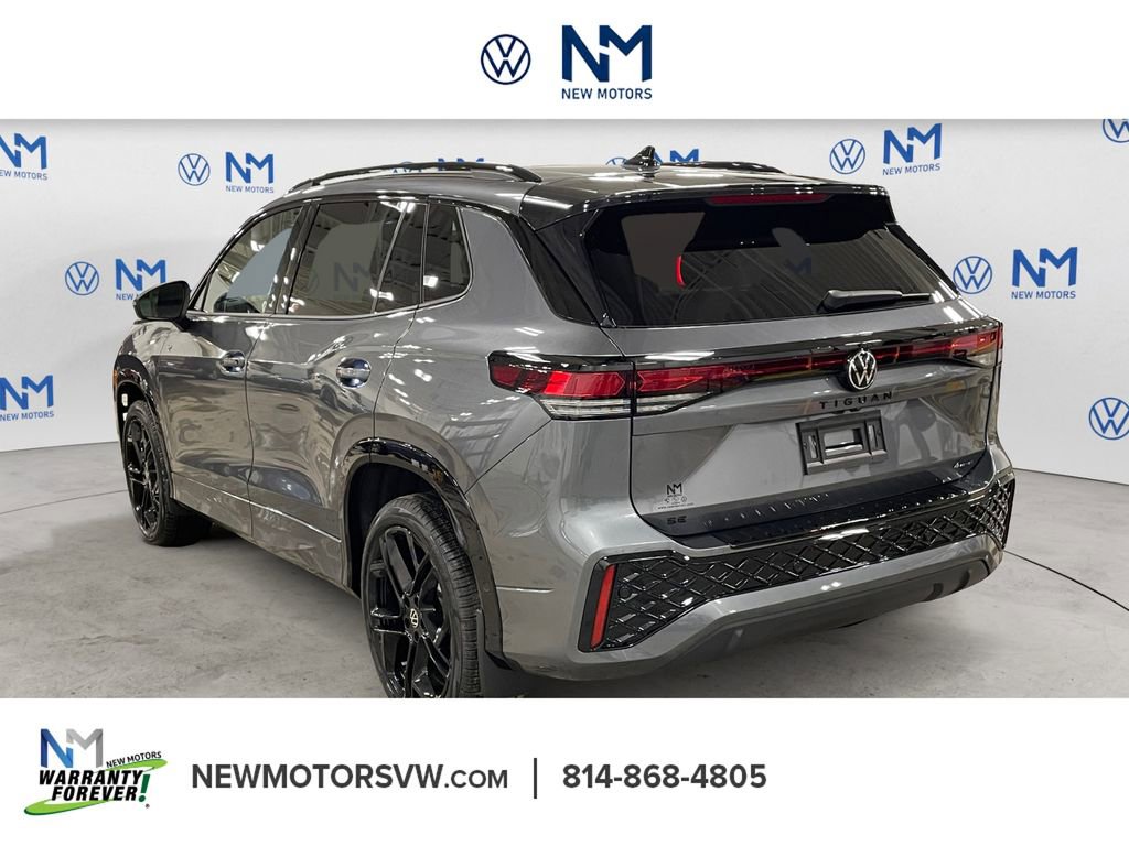 New 2026 Volkswagen Tiguan SE R-Line image 3