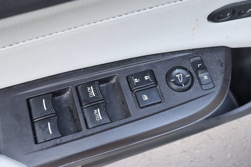 Used 2019 Acura ILX FWD image 12