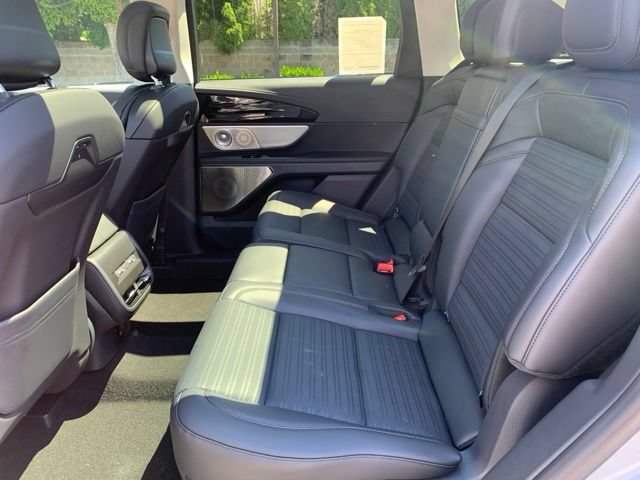 New 2026 Lincoln Nautilus Reserve AWD/4WD image 17