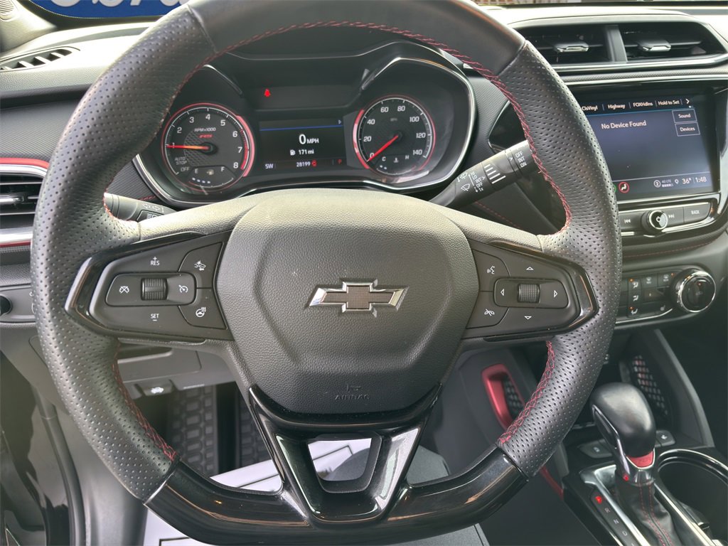 Used 2022 Chevrolet TrailBlazer RS w/ Sun and Liftgate Package image 17