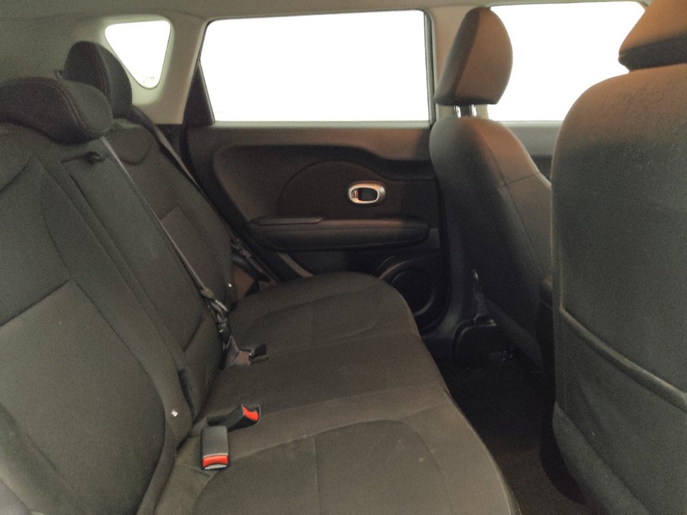Used 2014 Kia Soul FWD image 19