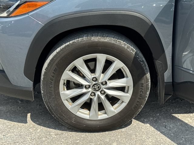 Used 2024 Toyota Corolla Cross LE FWD image 21