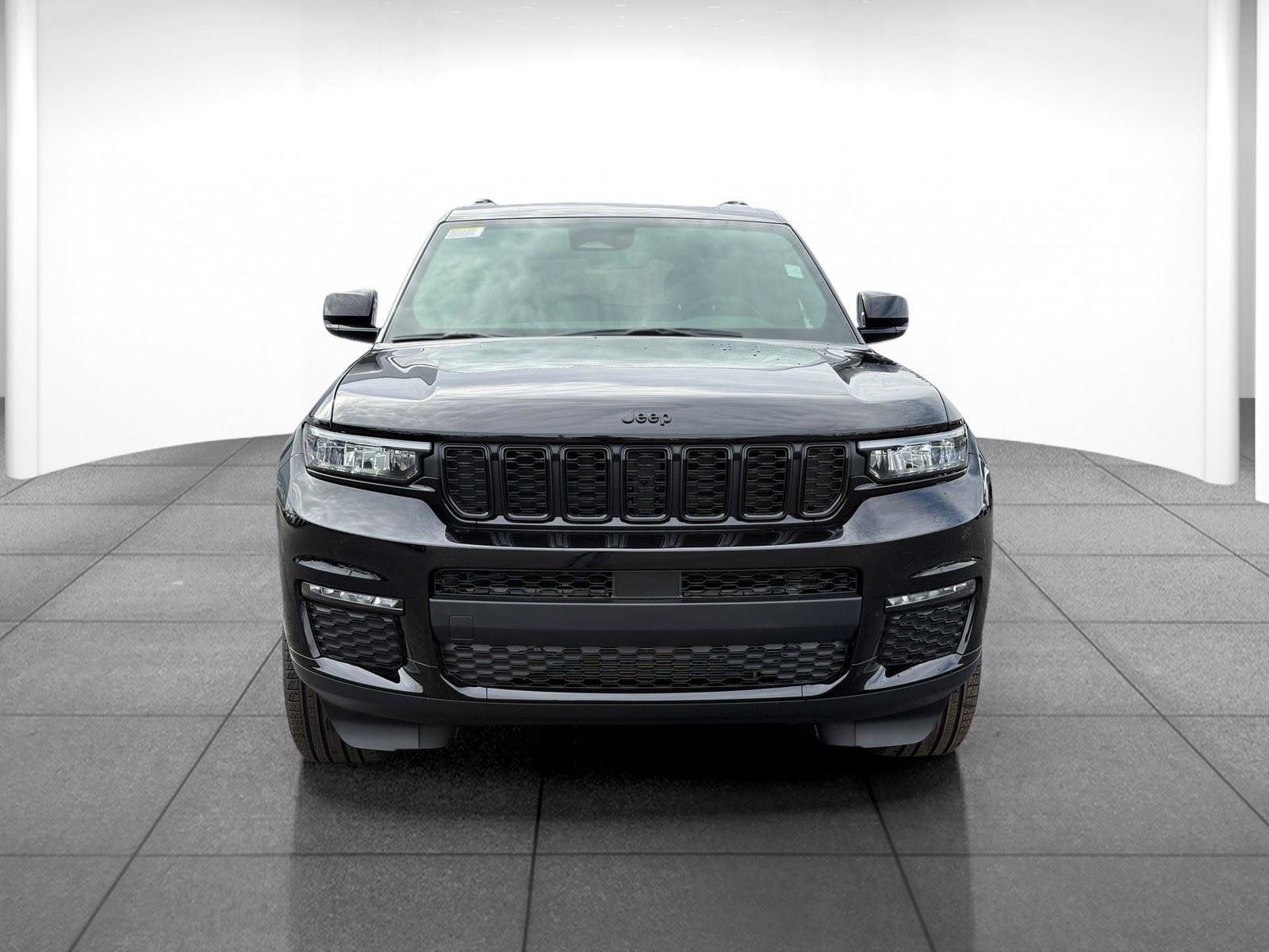 New 2025 Jeep Grand Cherokee L Limited w/ Trailer Tow Package image 2