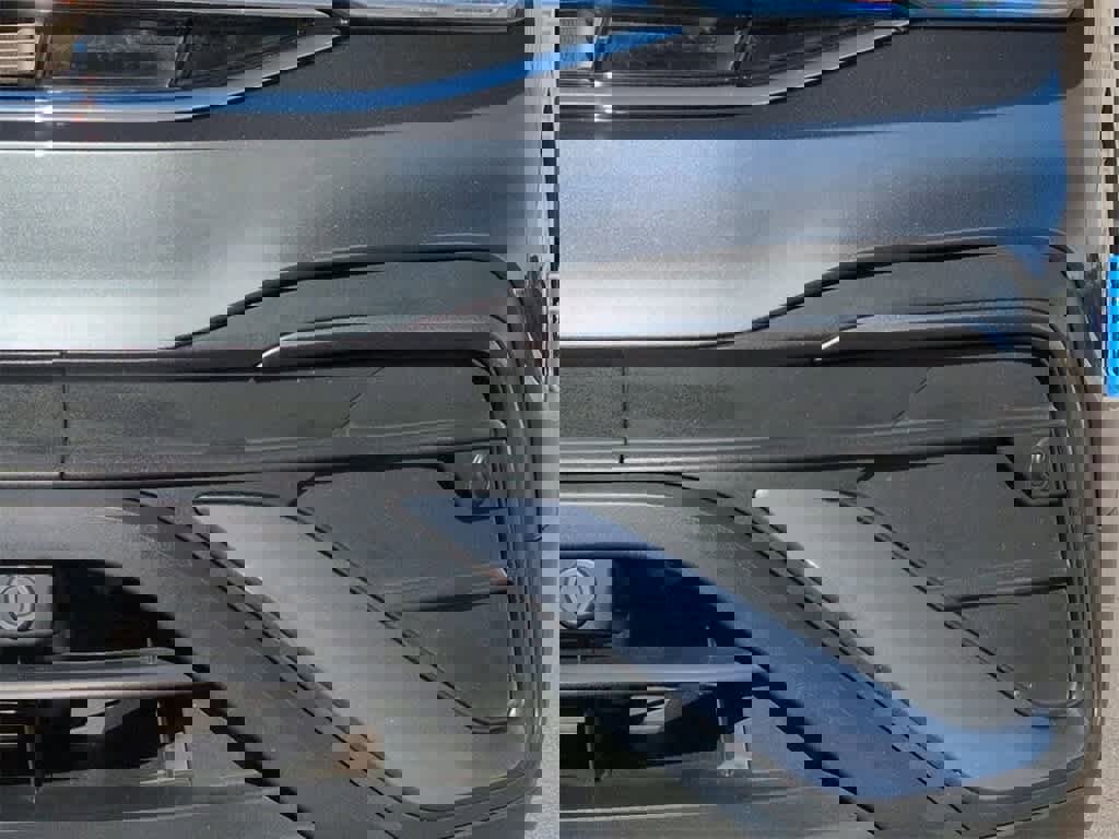 Used 2022 Volkswagen Tiguan SE image 11