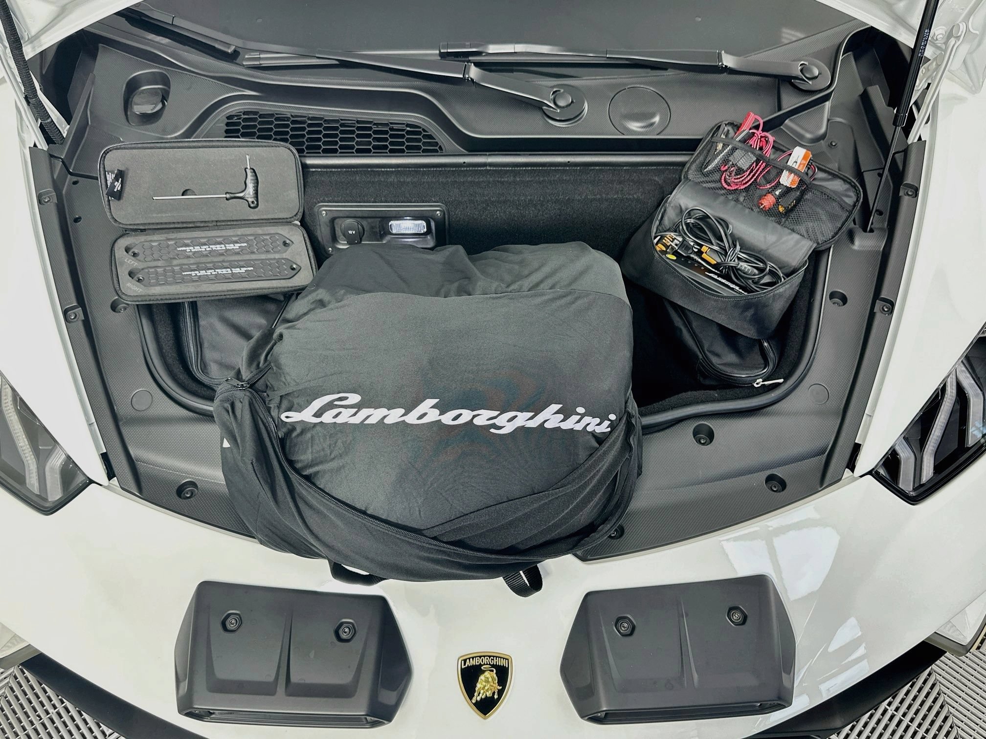 Used 2023 Lamborghini Huracan Sterrato AWD/4WD image 32