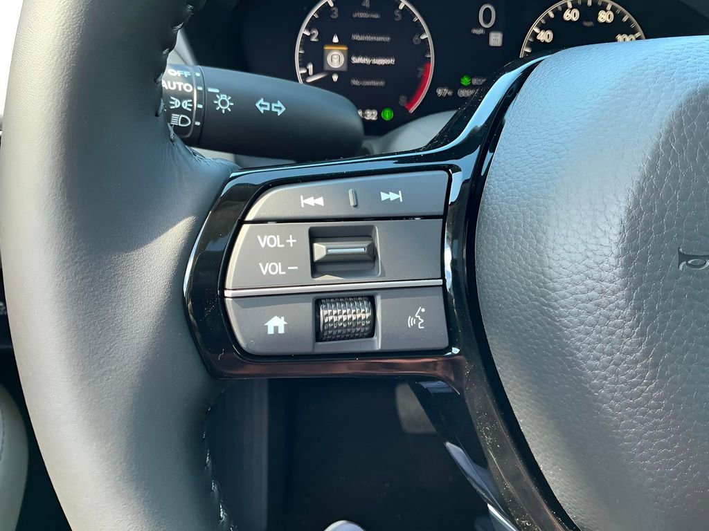 Certified 2026 Honda HR-V EX-L image 33