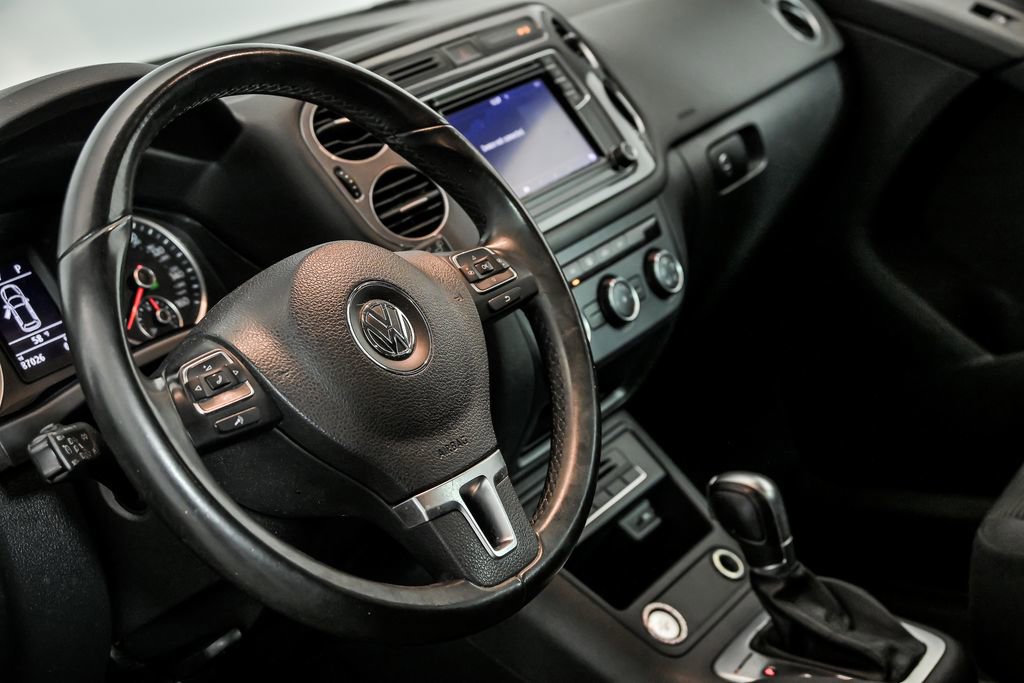 Used 2017 Volkswagen Tiguan Limited image 13