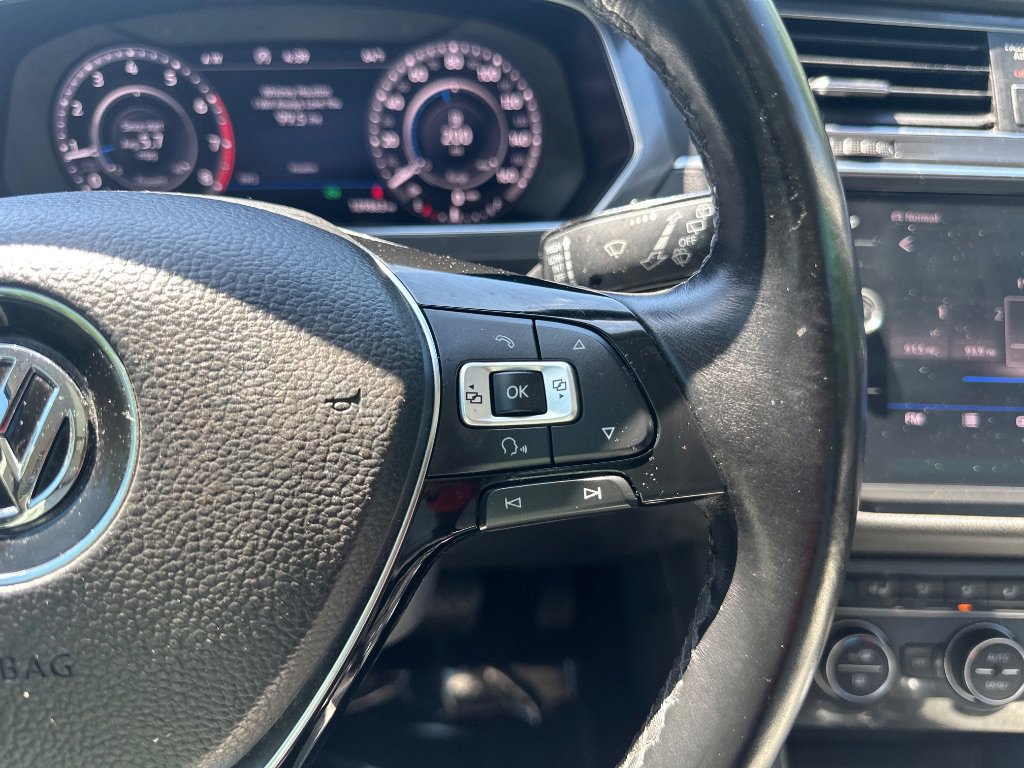 Used 2018 Volkswagen Tiguan SEL Premium AWD/4WD image 40