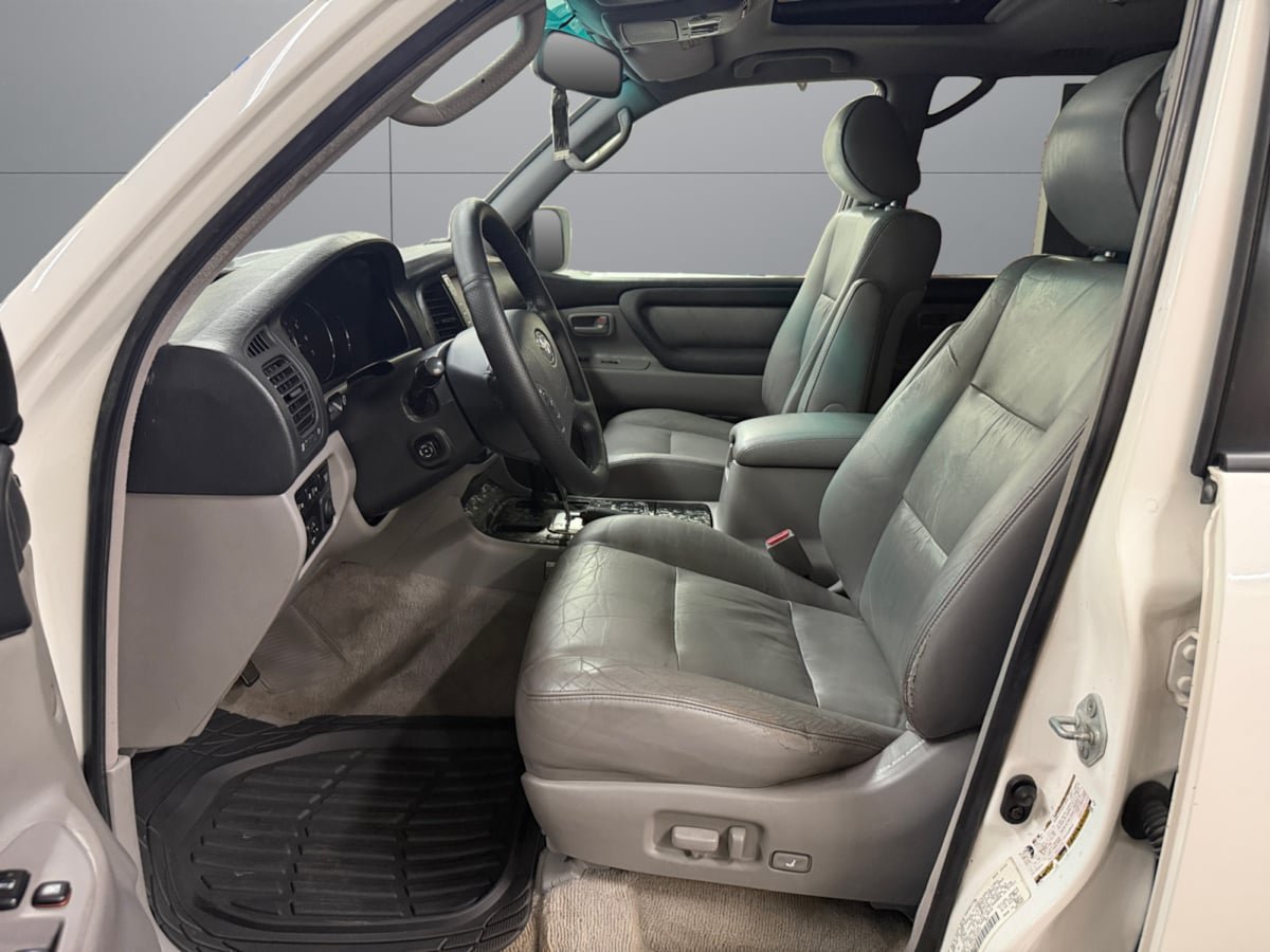 Used 2004 Toyota Land Cruiser AWD/4WD image 10