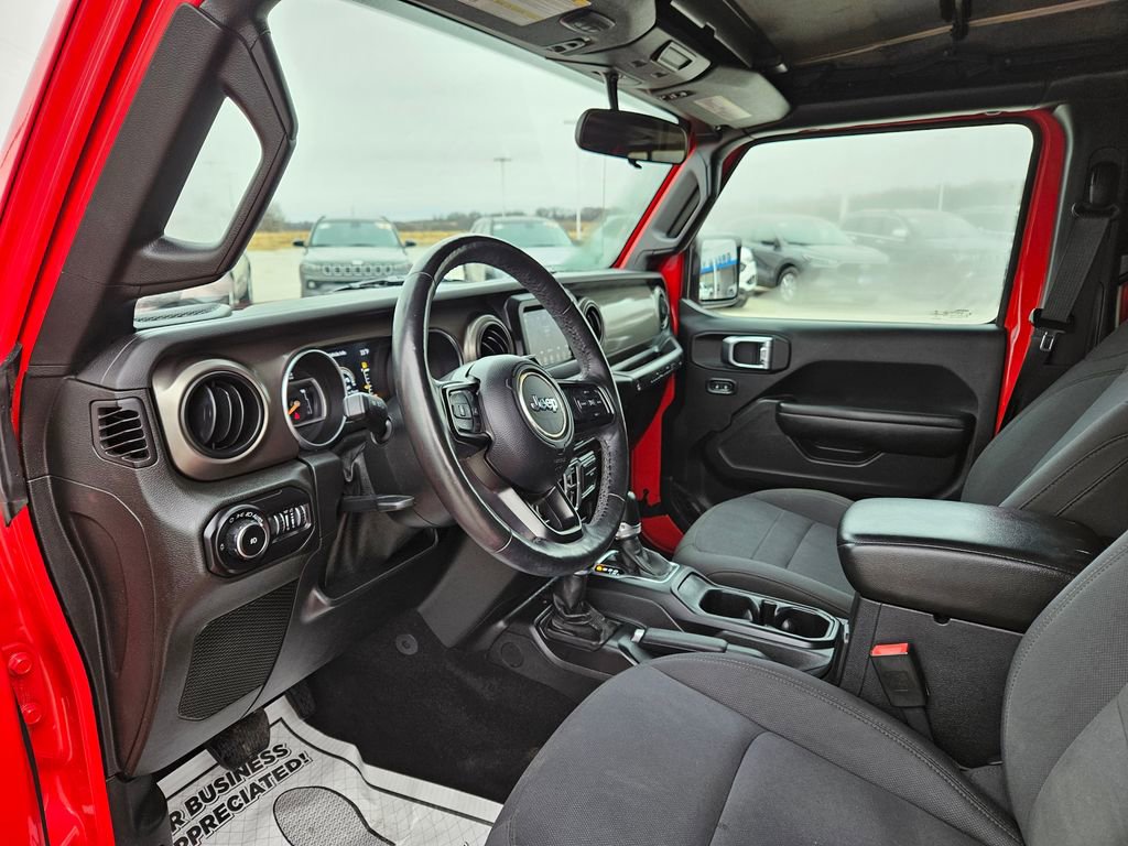 Used 2018 Jeep Wrangler Unlimited Sport S AWD/4WD image 22