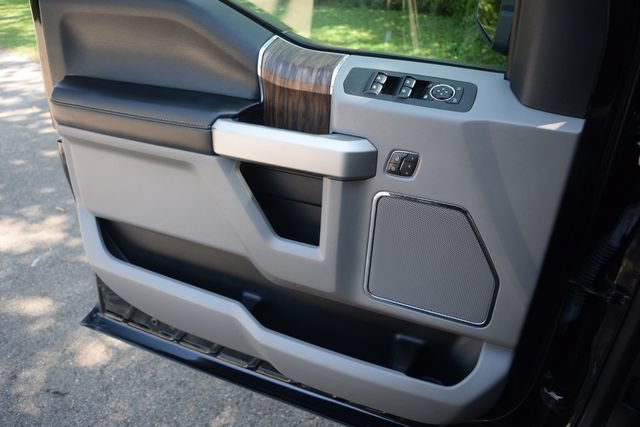 Used 2020 Ford F150 Lariat w/ Equipment Group 502A Luxury AWD/4WD image 18