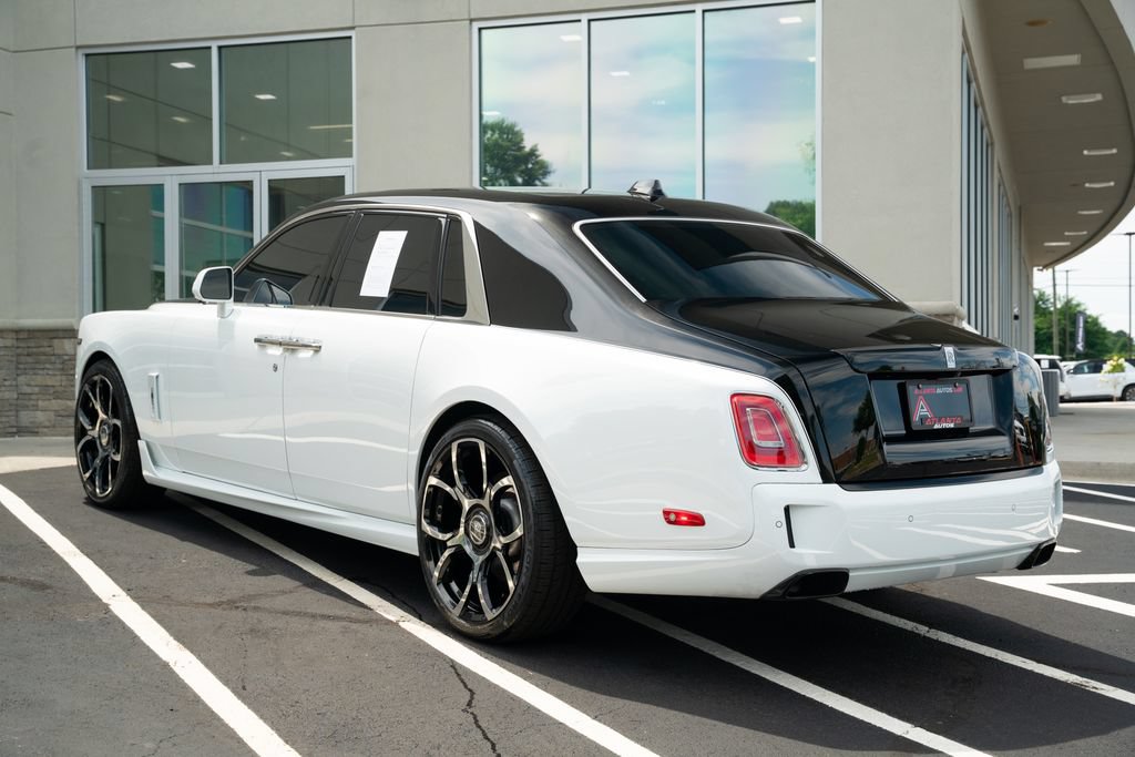 Used 2022 Rolls-Royce Phantom Sedan w/ The Phantom Package RWD image 19