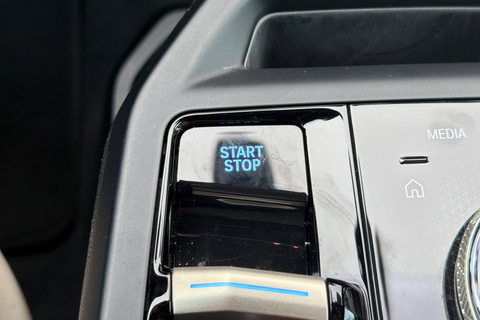 Certified 2023 BMW iX xDrive50 w/ BMW I Signature Blue Package image 29