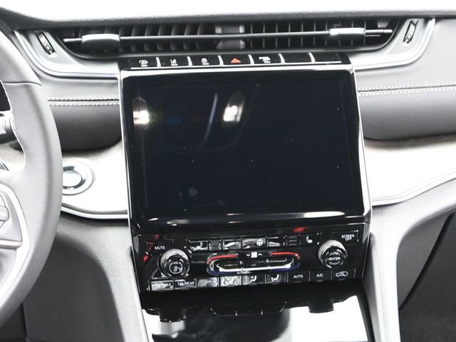 New 2025 Jeep Grand Cherokee L Limited w/ Black Appearance Package image 28