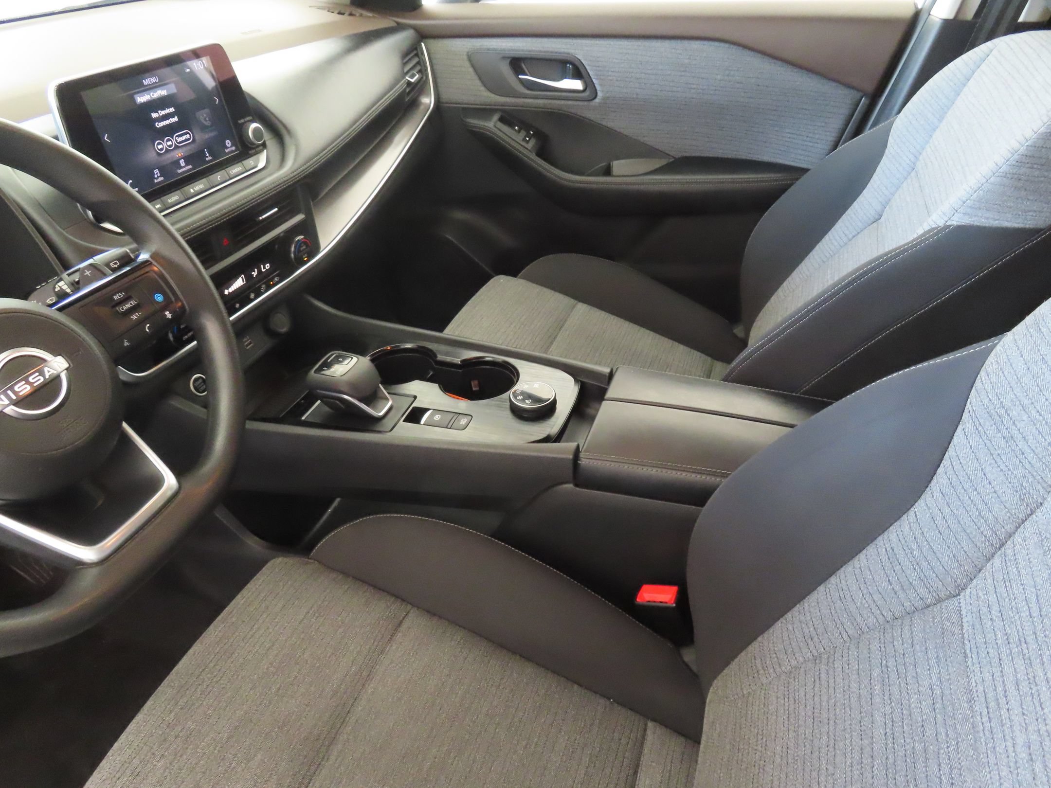 Used 2023 Nissan Rogue SV AWD/4WD image 21