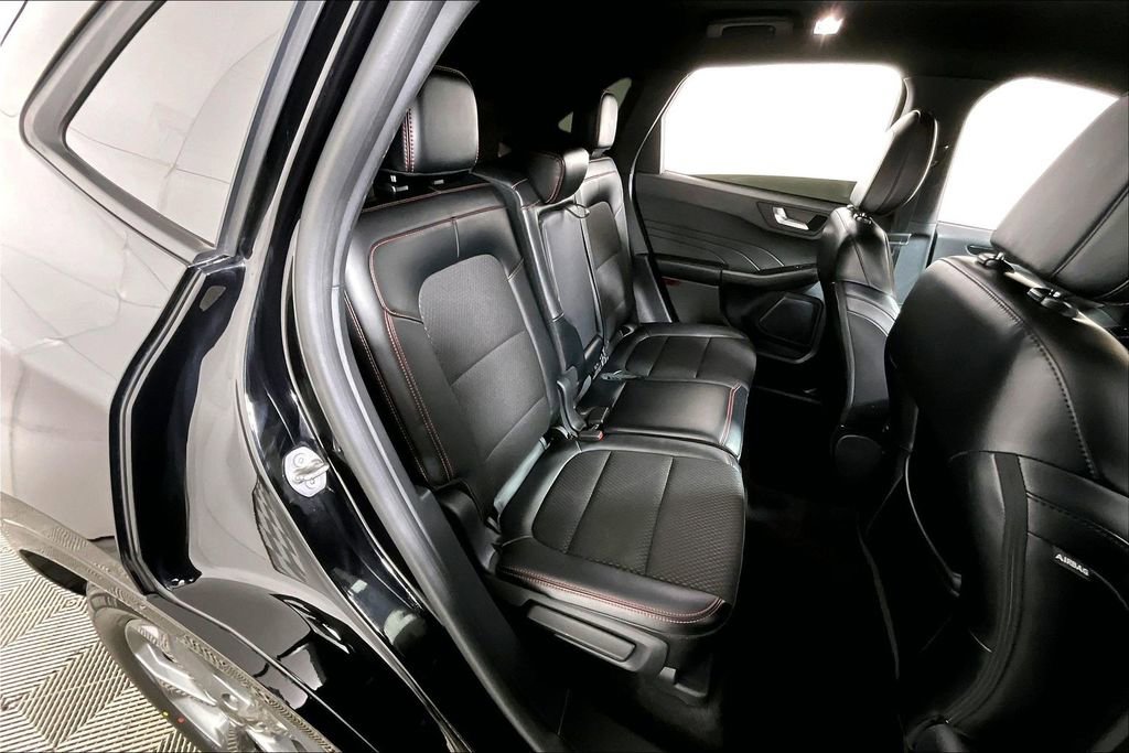 Used 2024 Ford Escape ST-Line image 26