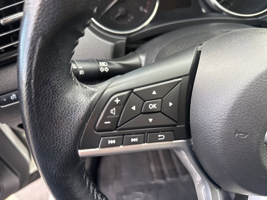 Used 2022 Nissan Rogue Sport SV image 23