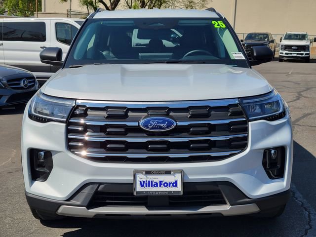 Used 2025 Ford Explorer Active w/ Active Comfort Package RWD image 25