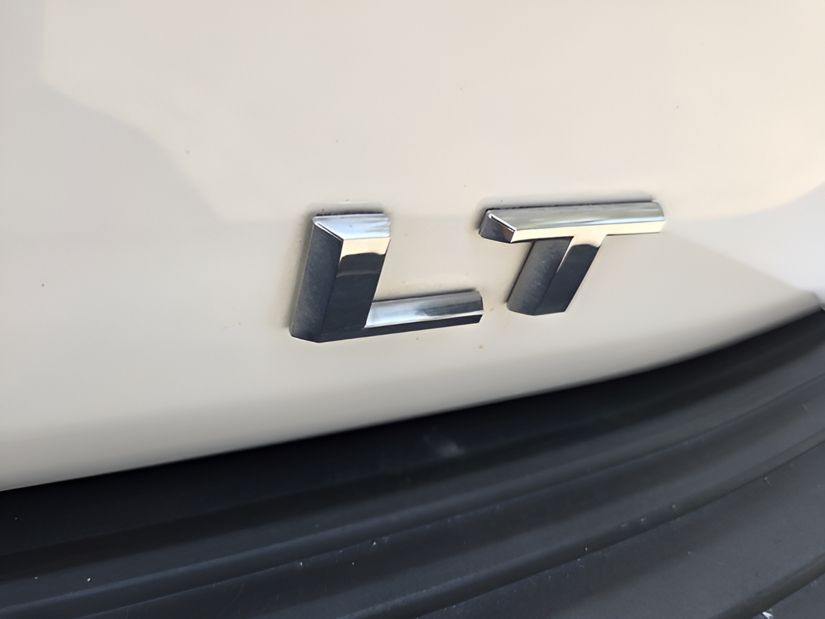 Used 2025 Chevrolet Tahoe LT AWD/4WD image 29