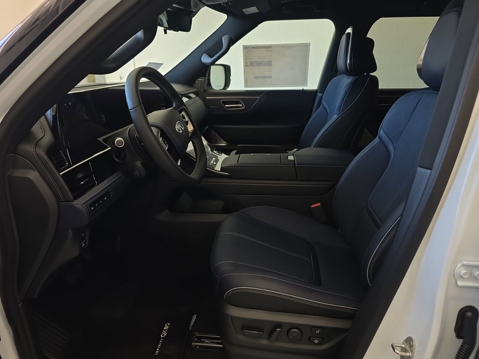 New 2026 INFINITI QX80 4WD image 36