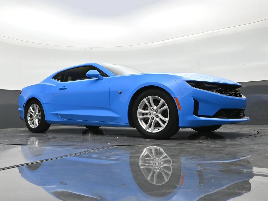 Used 2023 Chevrolet Camaro LS RWD image 26
