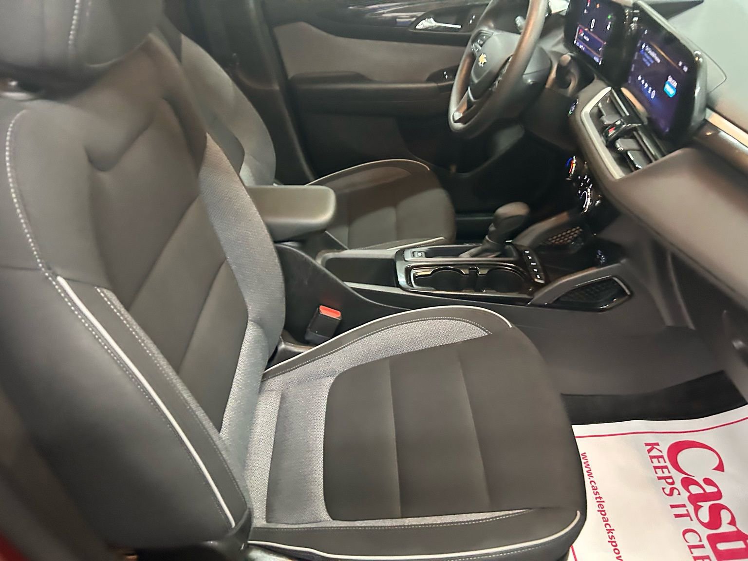 Used 2024 Chevrolet TrailBlazer LT image 31