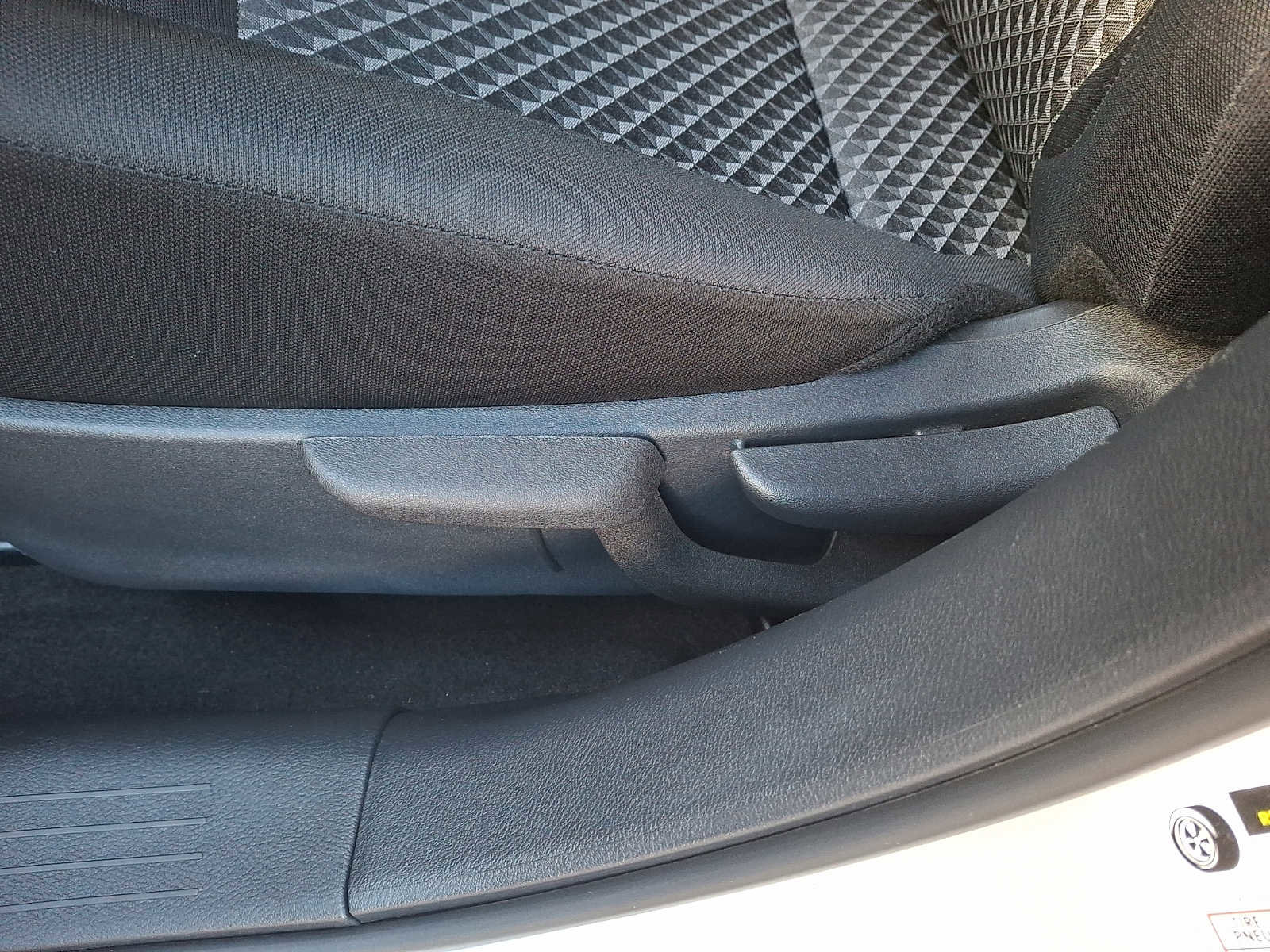 Used 2023 Nissan Versa S image 12