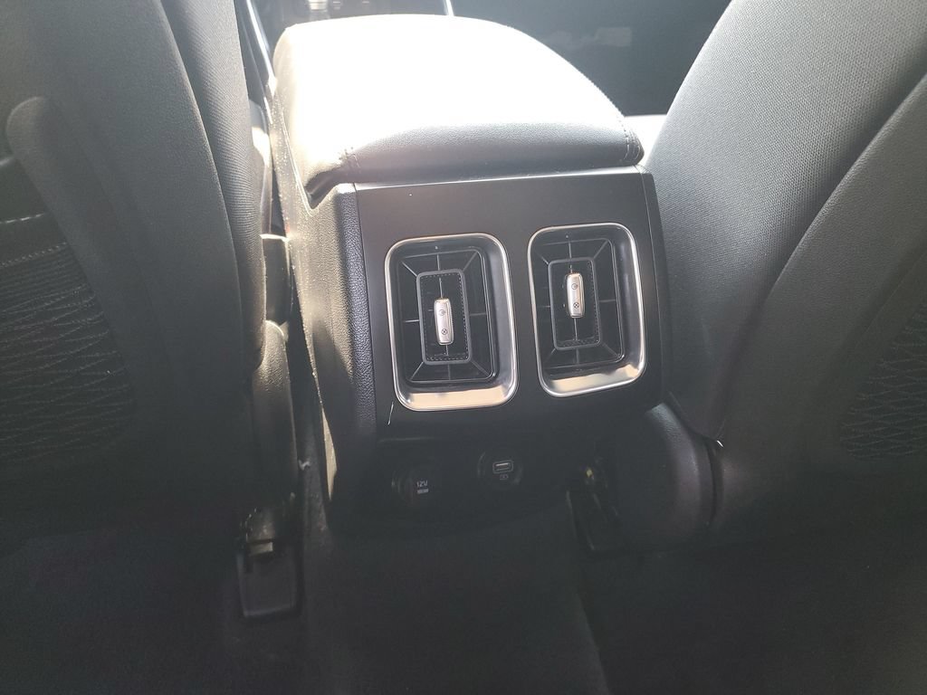 Certified 2023 Kia Sorento LX AWD/4WD image 21