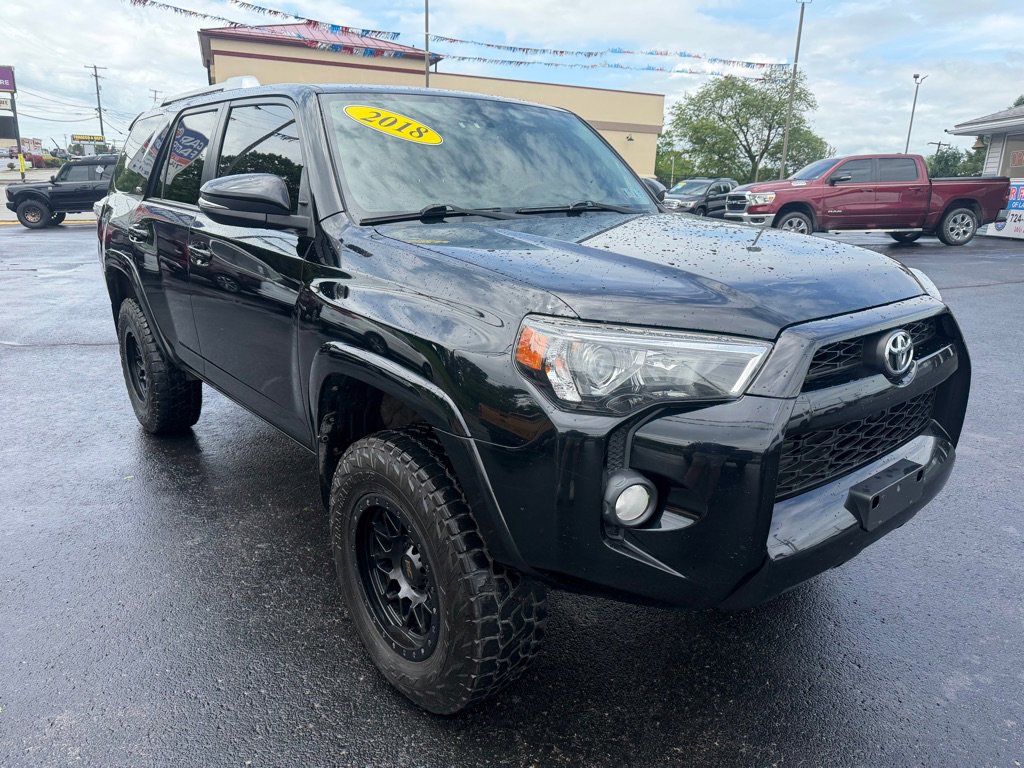 Used 2018 Toyota 4Runner SR5 Premium AWD/4WD image 3