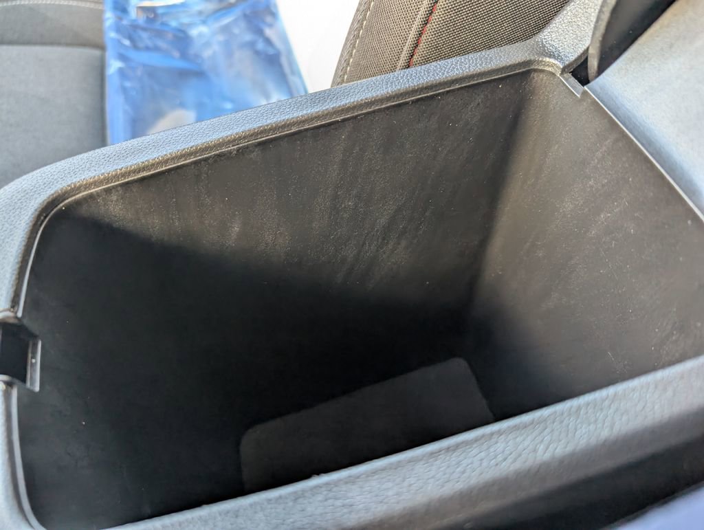 Used 2025 Chevrolet Trax RS w/ Driver Confidence Package image 30