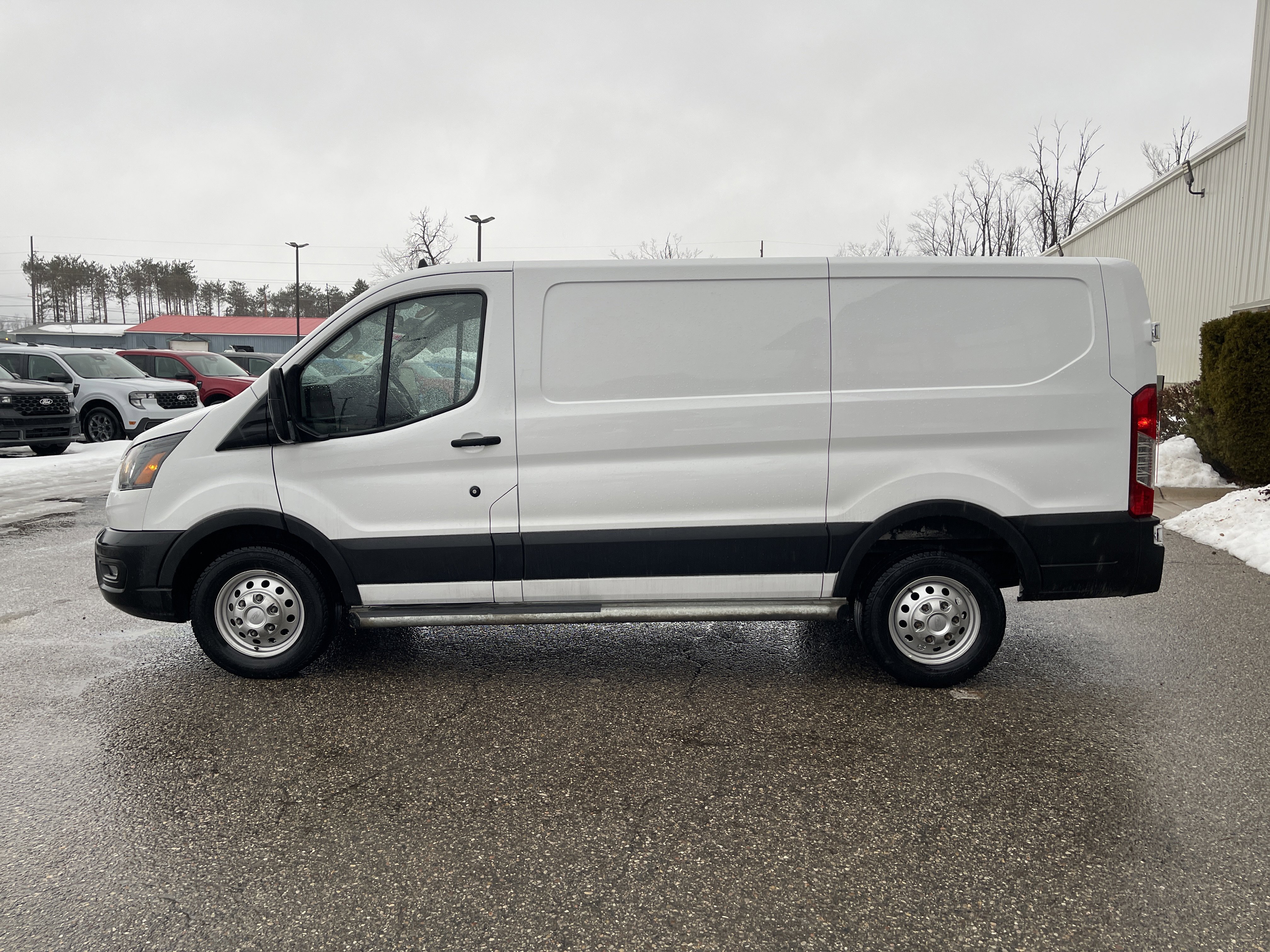 Certified 2023 Ford Transit 250 w/ Exterior Upgrade Package image 7