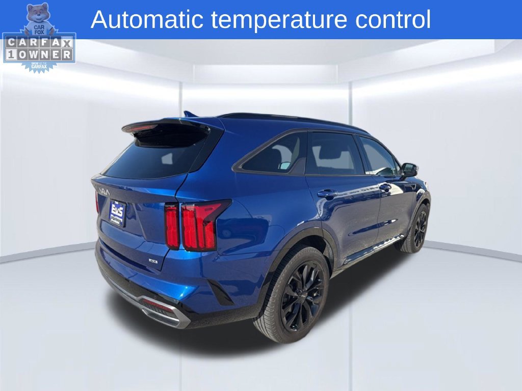 Used 2023 Kia Sorento SX AWD/4WD image 3