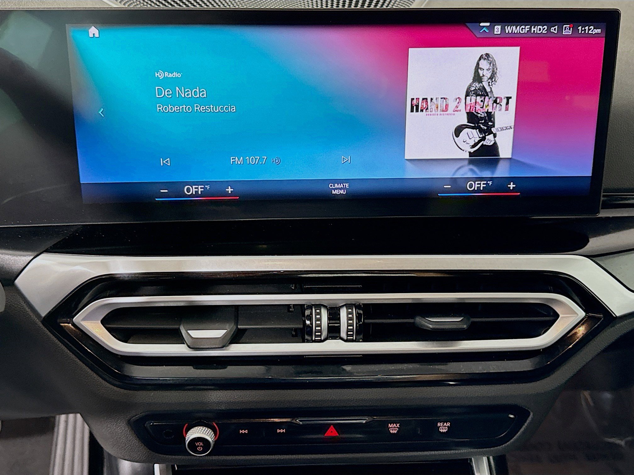 Used 2024 BMW 330e image 18