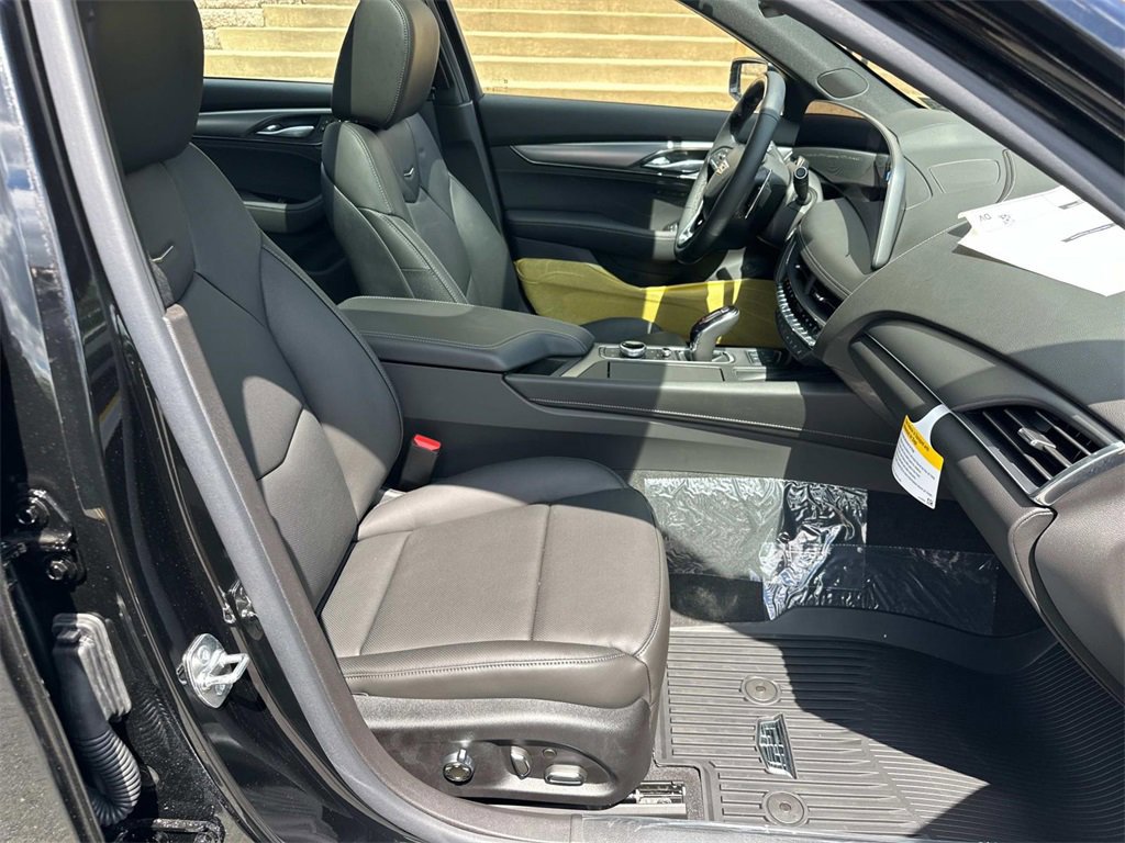 New 2026 Cadillac CT5 Premium Luxury image 9