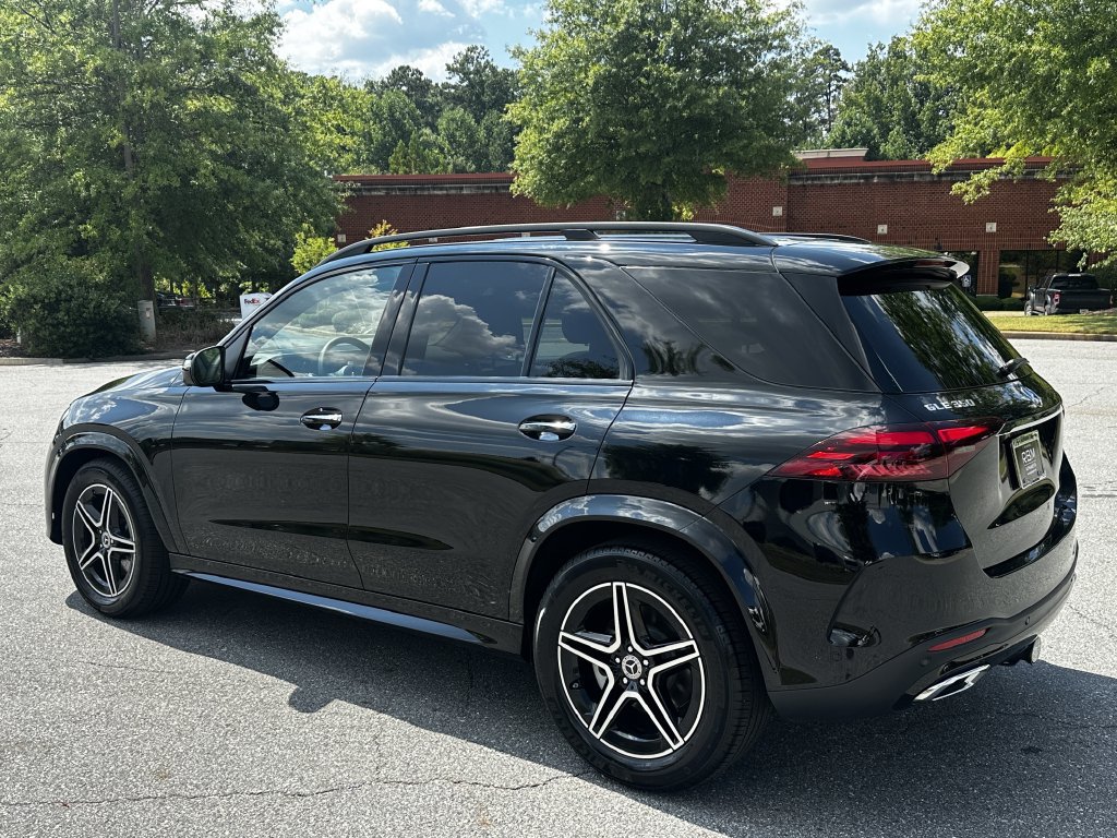 Certified 2025 Mercedes-Benz GLE 350 4MATIC w/ AMG Line Exterior image 6
