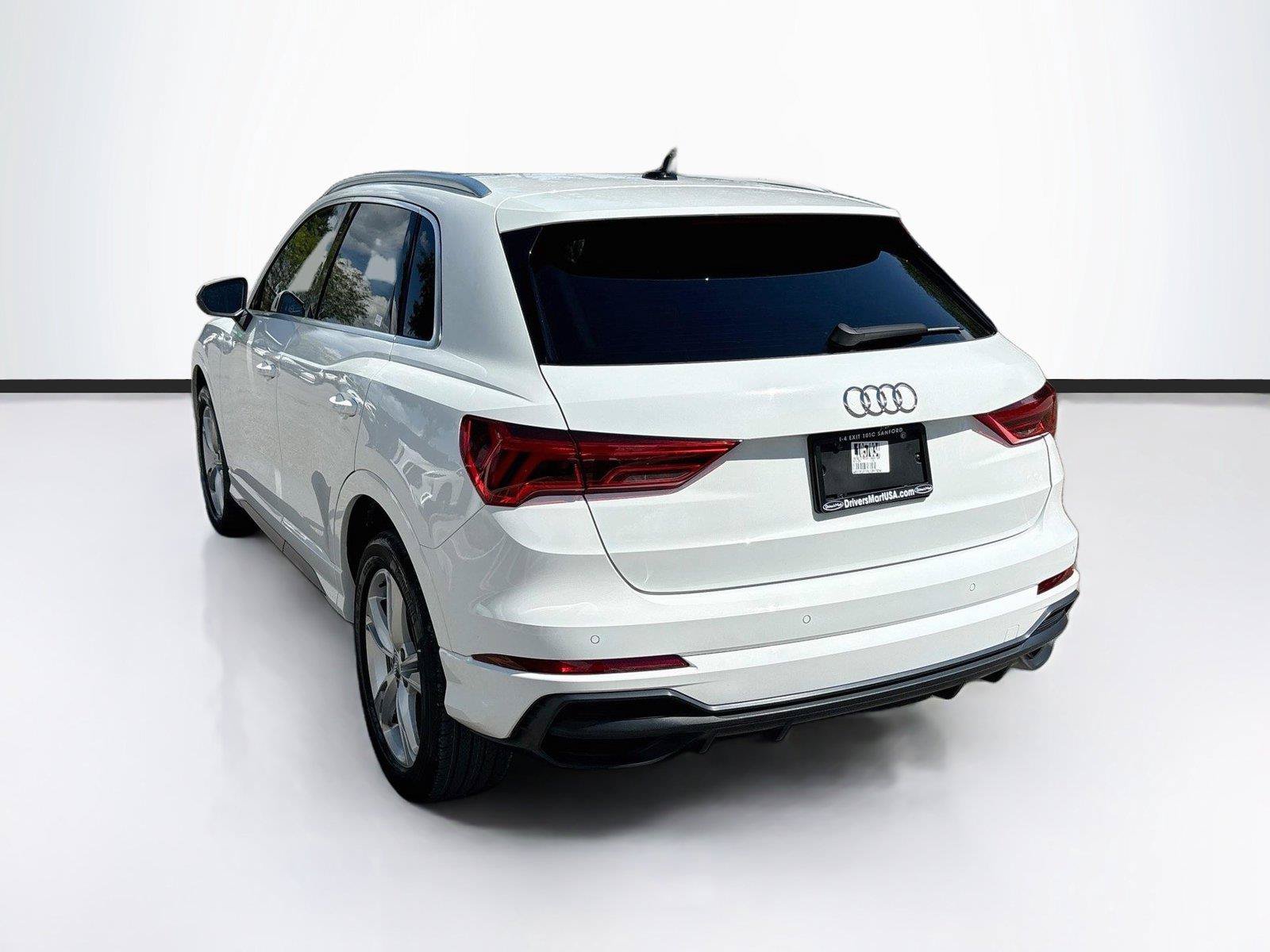 Used 2020 Audi Q3 2.0T Premium w/ Convenience Package AWD/4WD image 5