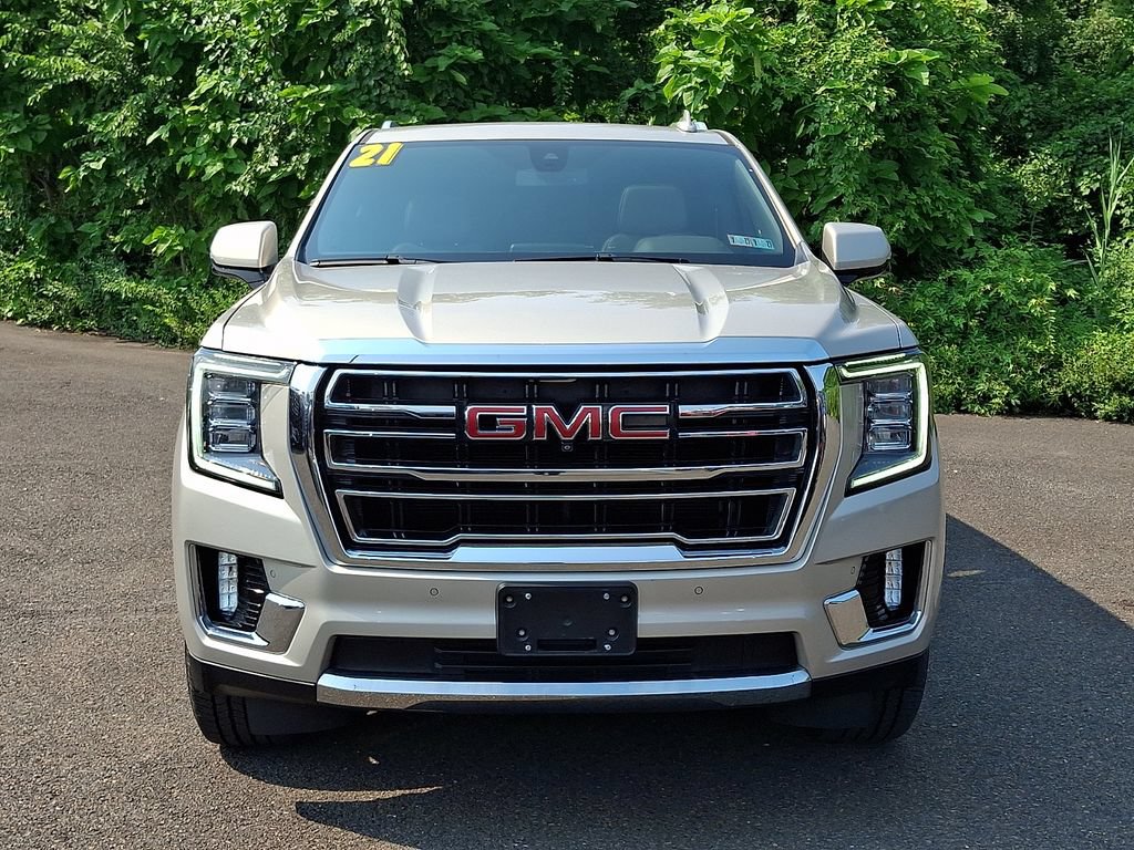 Certified 2021 GMC Yukon SLT w/ SLT Premium Package AWD/4WD image 2