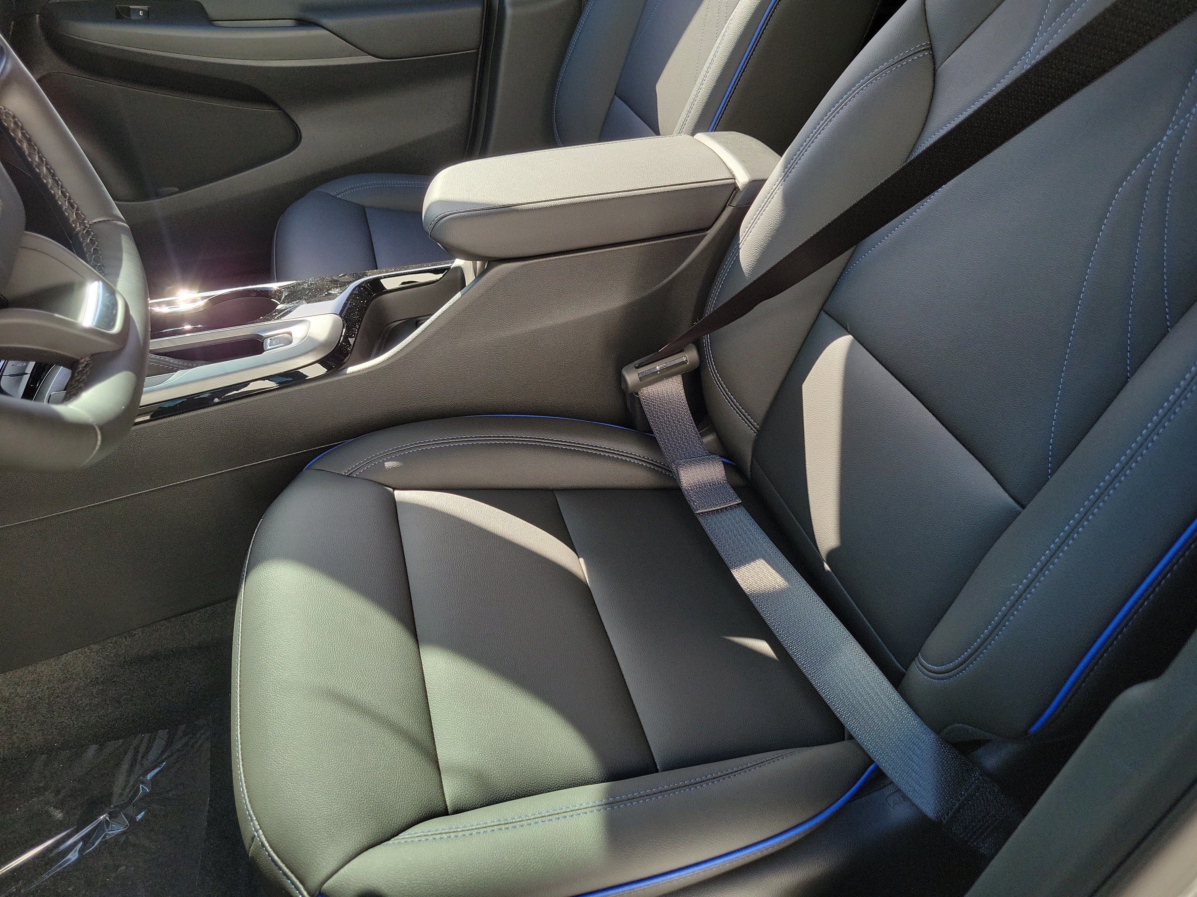 New 2026 Buick Envista Sport Touring w/ Convenience I Package FWD image 22