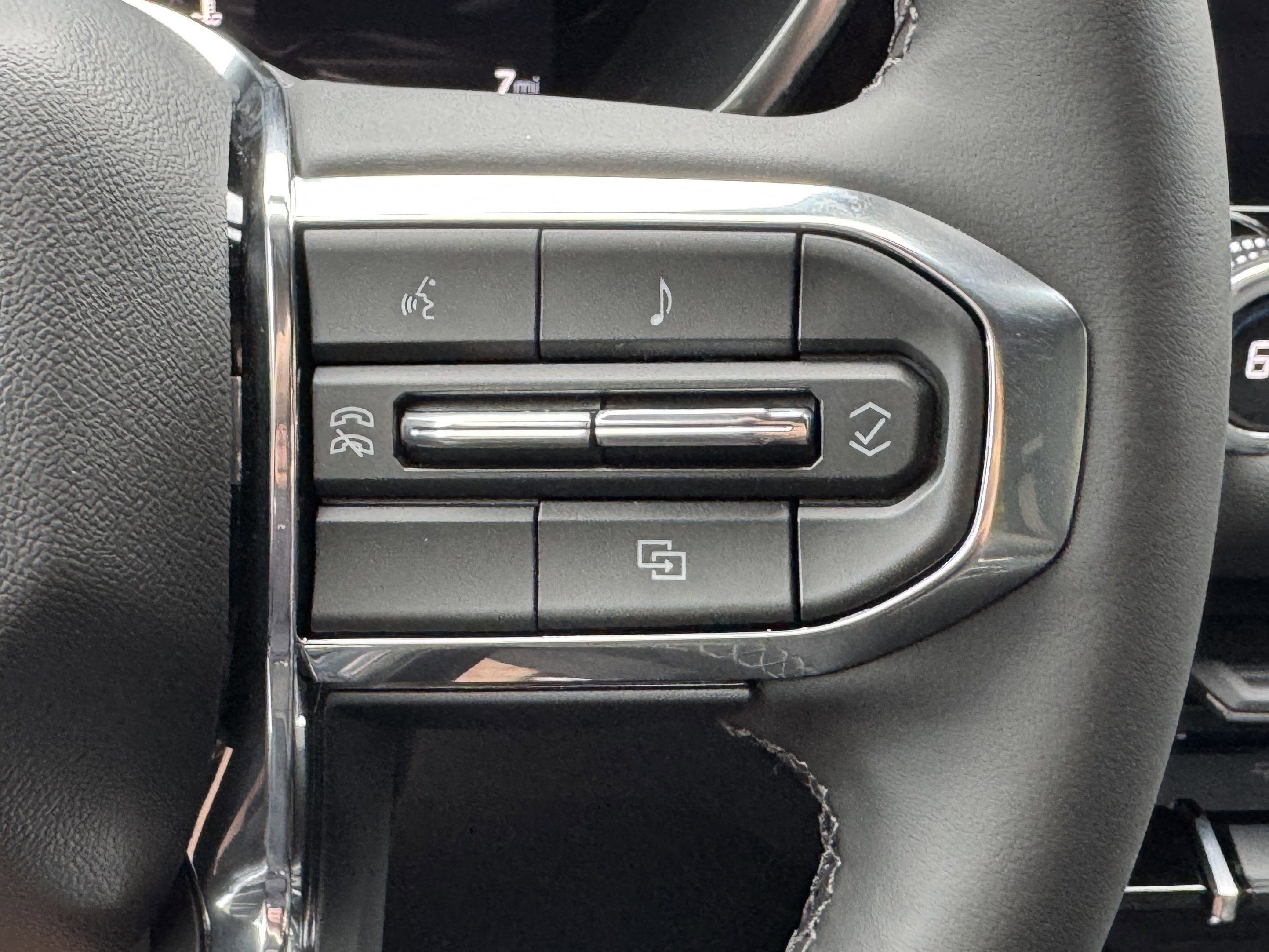 New 2026 GMC Canyon Elevation w/ Convenience Package image 34