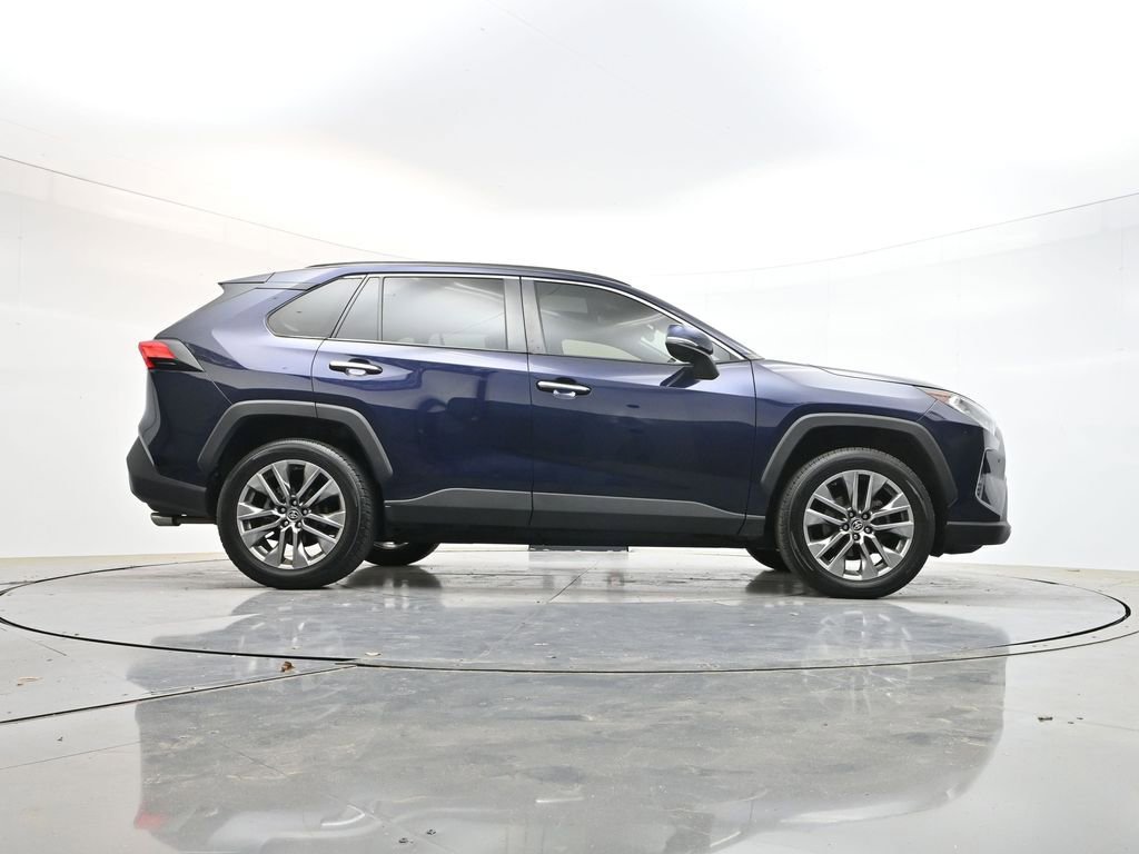 Used 2020 Toyota RAV4 Limited FWD image 36