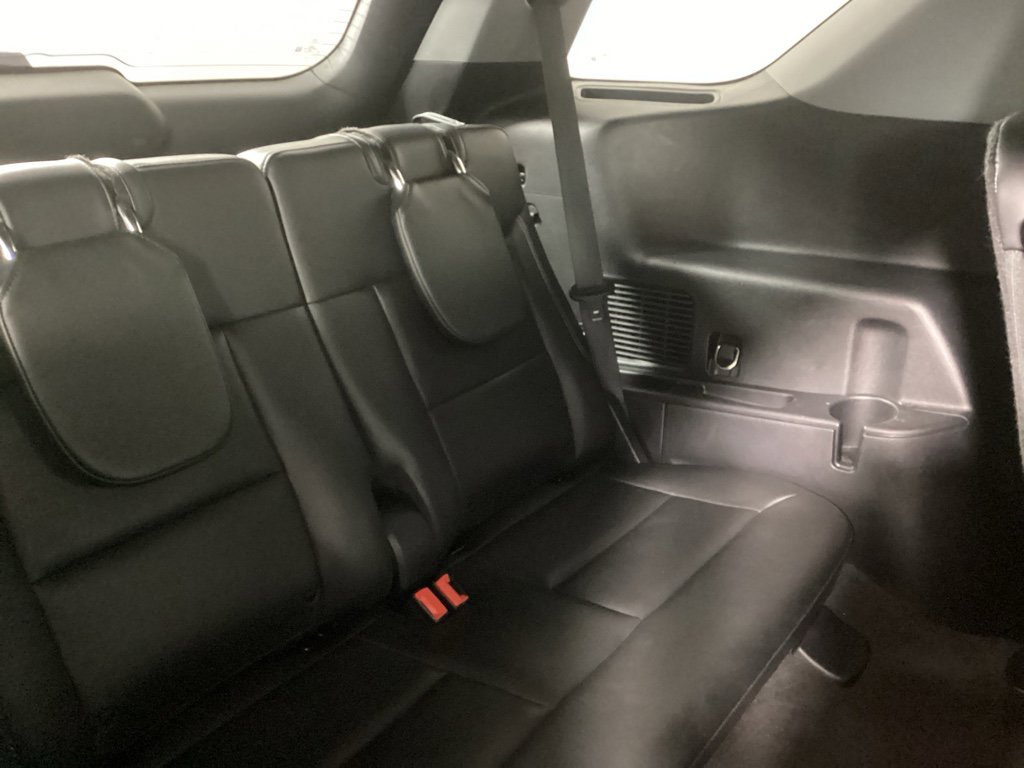 Used 2023 Ford Explorer XLT w/ Equipment Group 202A image 12