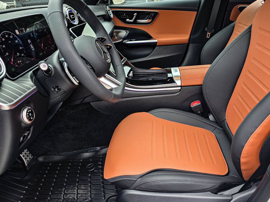 New 2026 Mercedes-Benz C 300 4MATIC Sedan image 12