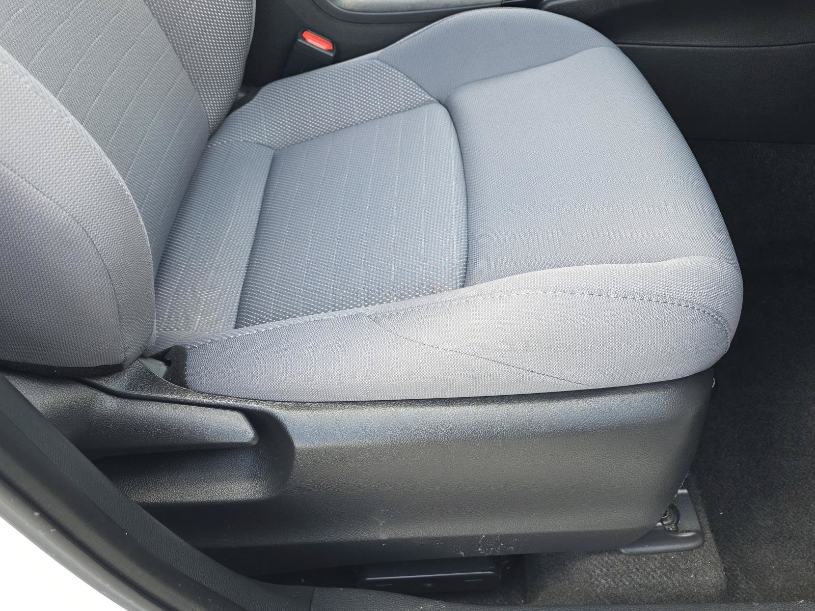 Used 2023 Toyota Corolla Cross AWD Hybrid image 17