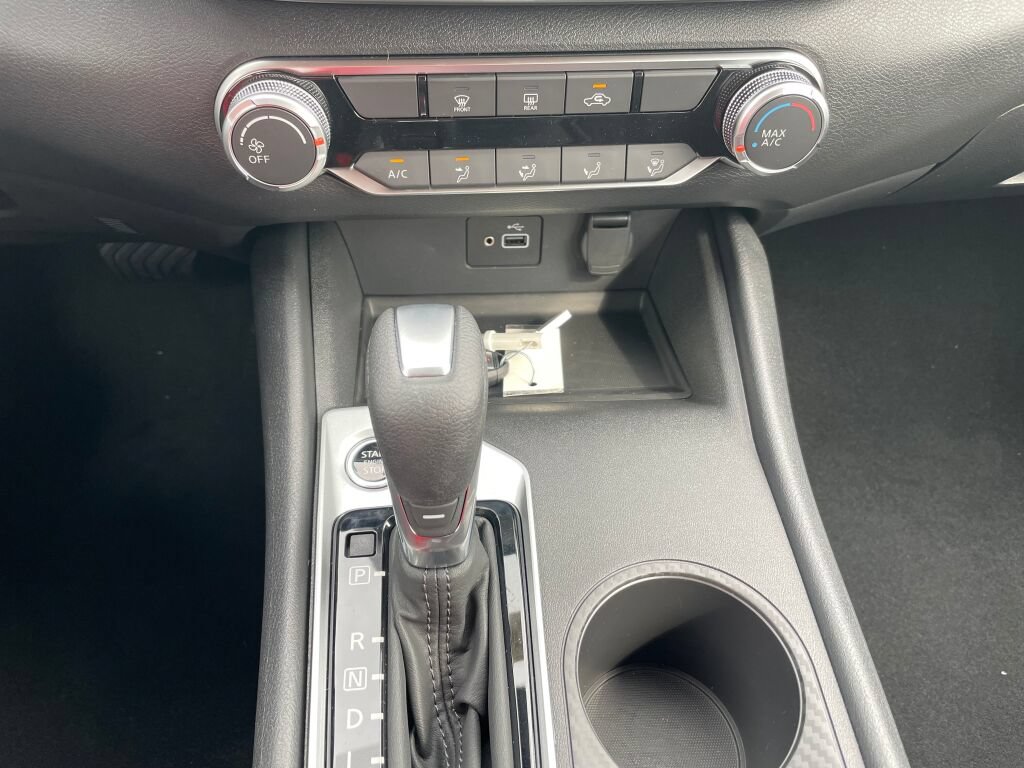 Used 2024 Nissan Altima 2.5 S FWD image 10
