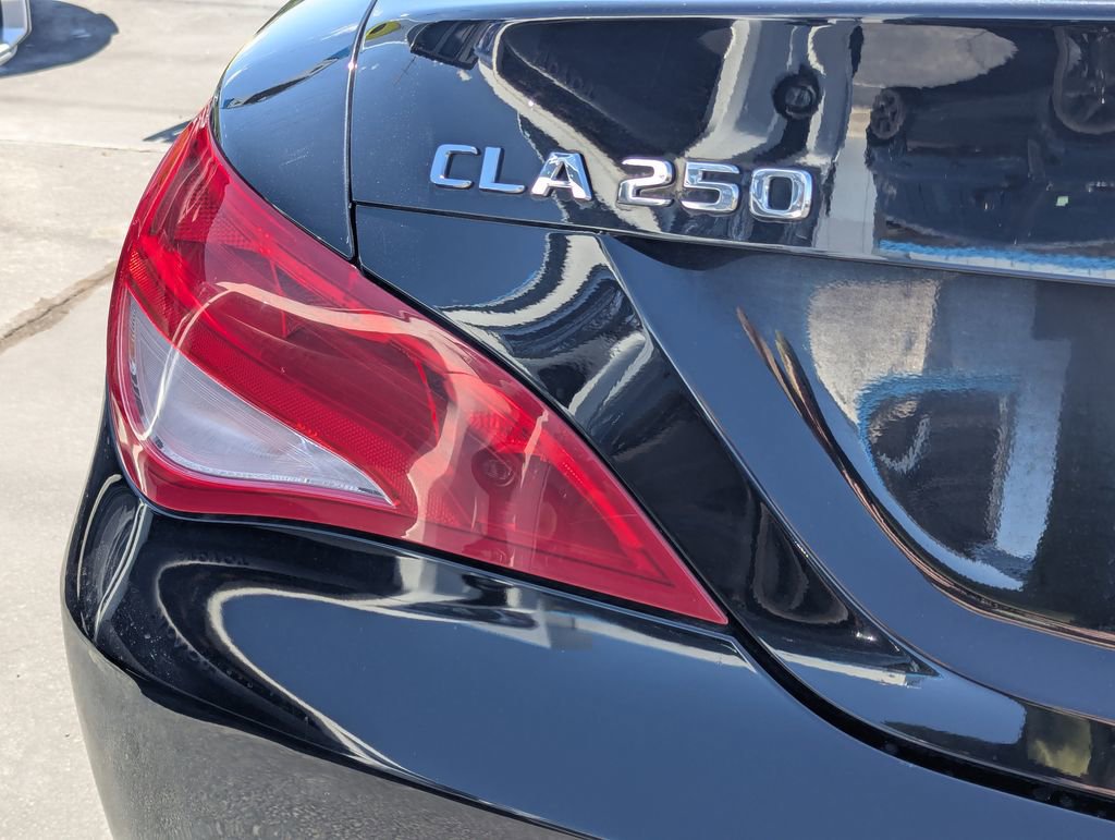 Used 2019 Mercedes-Benz CLA 250 4MATIC image 5