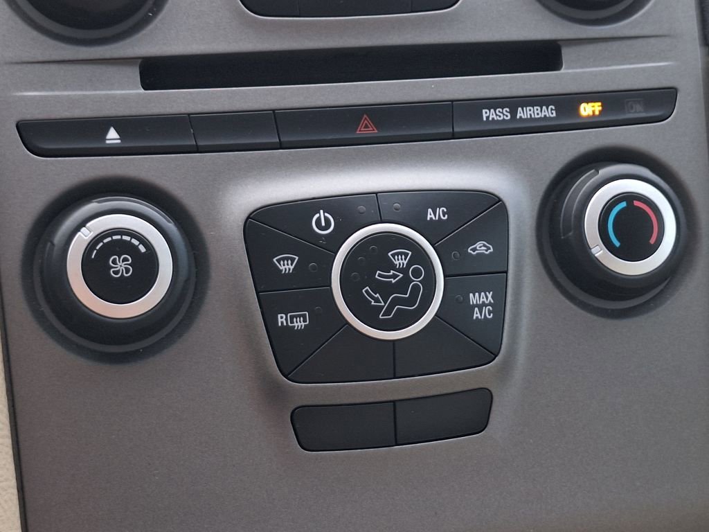 Used 2019 Ford Taurus SE image 22