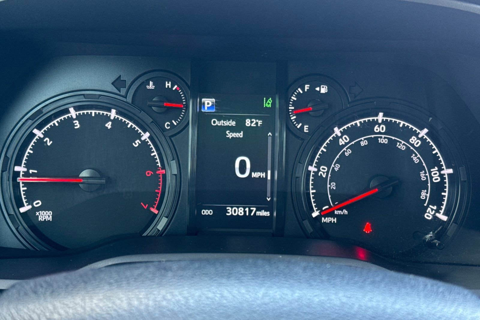Used 2024 Toyota 4Runner SR5 AWD/4WD image 33